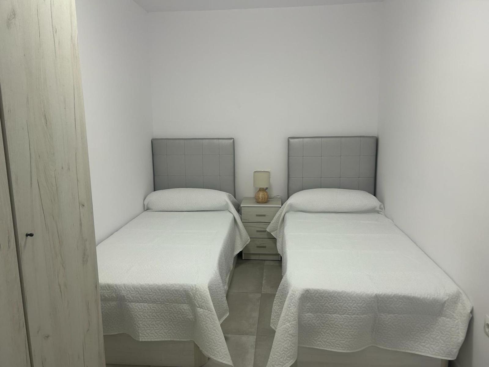 Apartamentos Milano 滨海罗克塔斯 外观 照片
